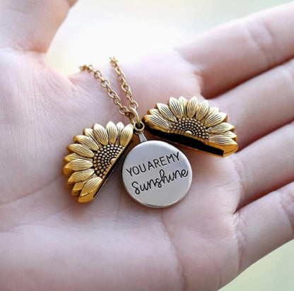 COLLAR DE GIRASOL "YOU ARE MY SUNSHINE" + CAJA DE REGALO🌻