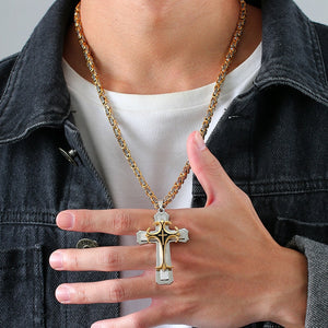 Collar Cruz de Elegancia y Fe